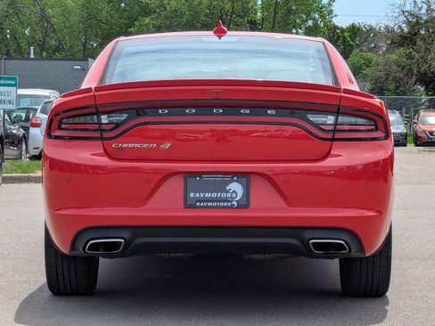 Used 2019 Dodge Charger SXT w/ Cold Weather Package AWD/4WD image 10