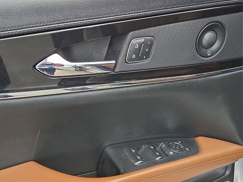 Used 2021 Lincoln Nautilus Reserve image 23