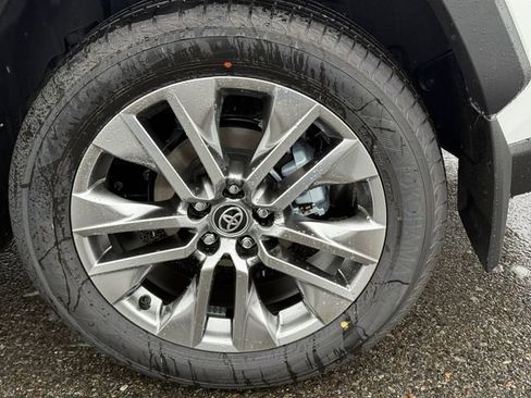 New 2025 Toyota RAV4 XLE Premium image 17