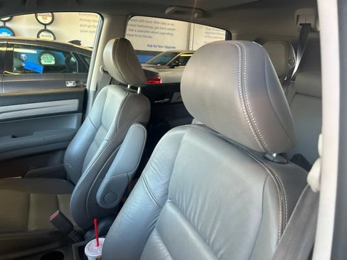 Used 2010 Honda CR-V EX-L image 6