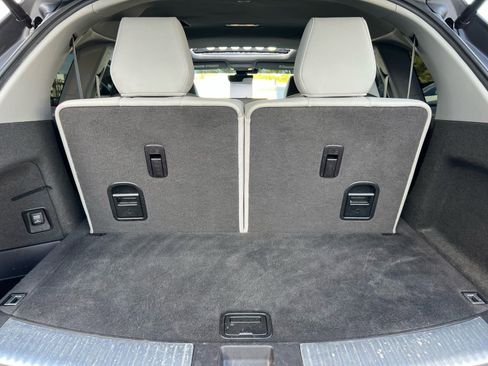 Used 2017 Acura MDX FWD image 18