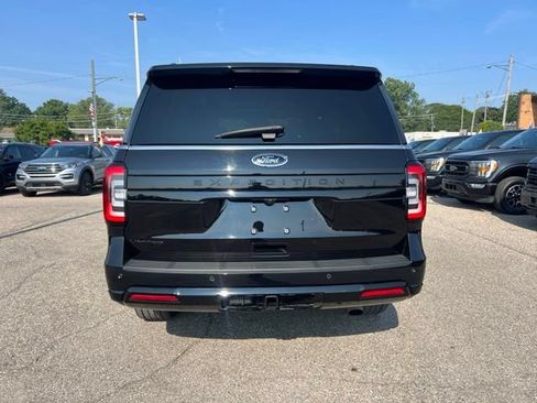 Certified 2023 Ford Expedition Limited AWD/4WD image 4