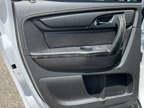 Used 2016 GMC Acadia SLT w/ Premium Edition FWD image 32