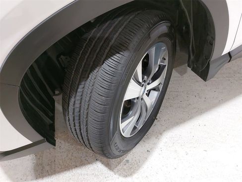 Certified 2025 Subaru Ascent Premium w/ Premium Package image 32