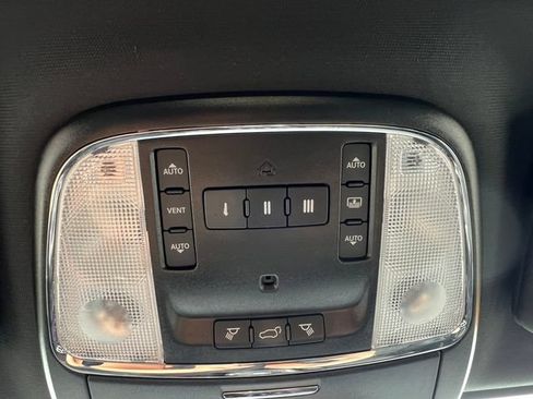 Used 2020 Jeep Grand Cherokee High Altitude AWD/4WD image 31