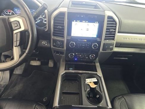 Used 2019 Ford F250 Lariat w/ Lariat Ultimate Package AWD/4WD image 8