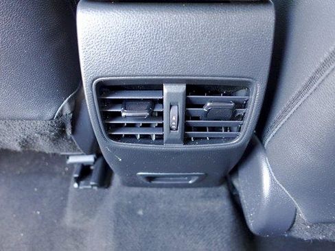 Certified 2023 Toyota Corolla Cross XLE FWD image 31