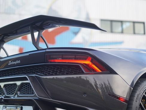 Used 2016 Lamborghini Huracan LP 610-4 image 15