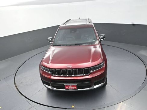 Used 2025 Jeep Grand Cherokee L Limited AWD/4WD image 25