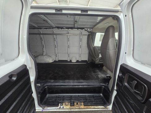 Used 2020 Chevrolet Express 2500 w/ Driver Convenience Package RWD image 15