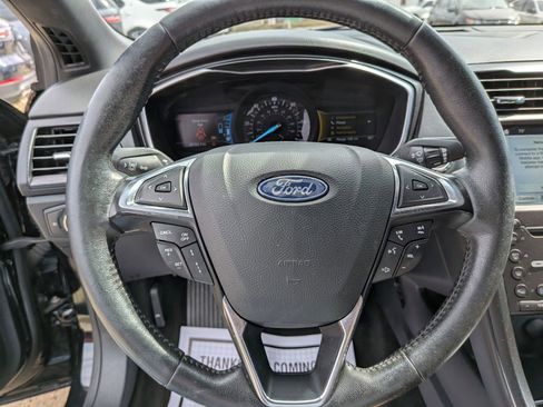 Used 2019 Ford Fusion Energi Titanium image 40
