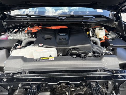 Used 2025 Toyota Tundra TRD Pro AWD/4WD image 36