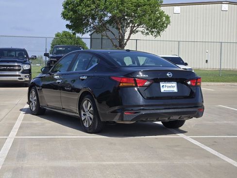 Used 2020 Nissan Altima 2.5 S FWD image 5