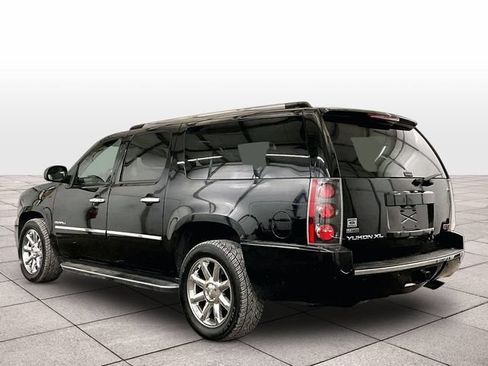 Used 2011 GMC Yukon XL Denali AWD/4WD image 11