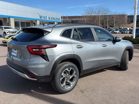 New 2026 Chevrolet Trax LT w/ LT Convenience Package image 6