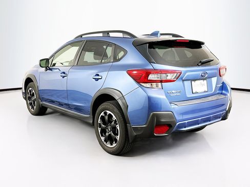 Used 2021 Subaru Crosstrek 2.0i Premium w/ Moonroof Package AWD/4WD image 5