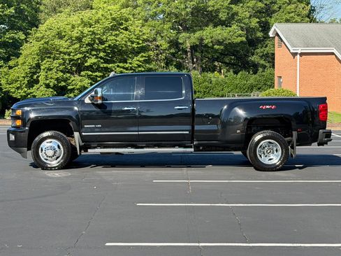 Used 2019 Chevrolet Silverado 3500 LTZ w/ Duramax Plus Package AWD/4WD image 2