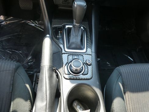 Used 2016 MAZDA MAZDA3 i Sport w/ Preferred Equipment Package FWD image 22
