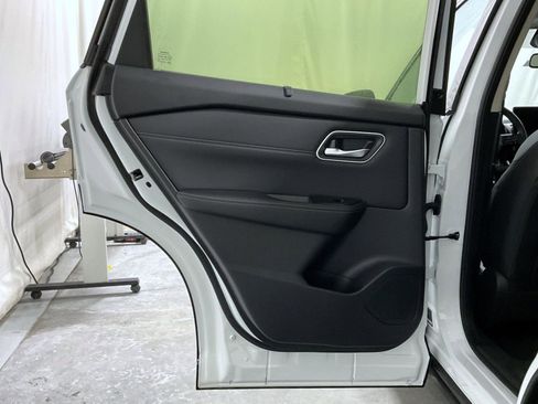 New 2026 Nissan Rogue Platinum AWD/4WD image 21
