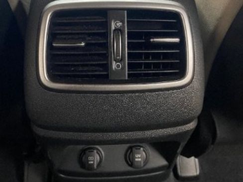 Used 2020 Kia Sorento S FWD image 16