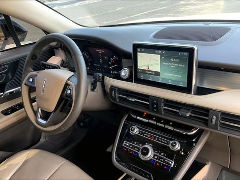 Used 2022 Lincoln Corsair Standard w/ Equipment Group 101A image 32