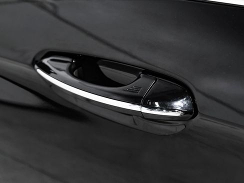 Used 2019 Ford Edge Titanium image 46