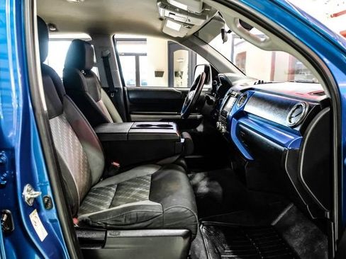 Used 2018 Toyota Tundra SR5 image 32