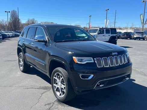 Used 2019 Jeep Grand Cherokee Overland AWD/4WD image 5