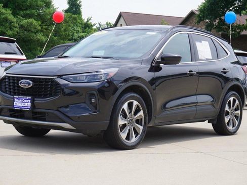 Used 2024 Ford Escape Platinum AWD/4WD image 7