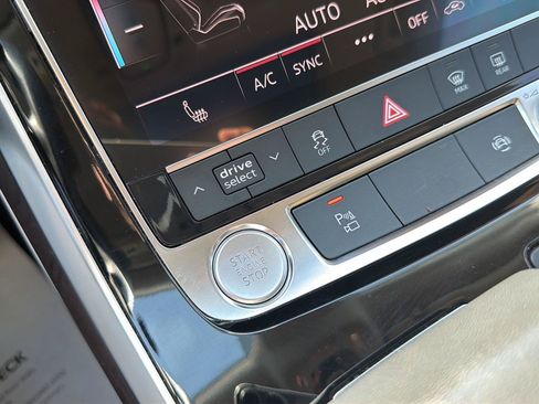 Used 2019 Audi Q8 Premium w/ Convenience Package AWD/4WD image 32