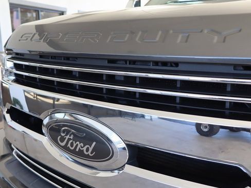 Used 2019 Ford F350 Lariat w/ Lariat Ultimate Package image 63