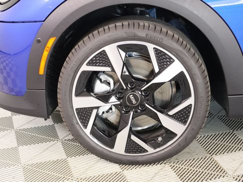 New 2026 MINI Cooper 4-Door Hardtop FWD image 17