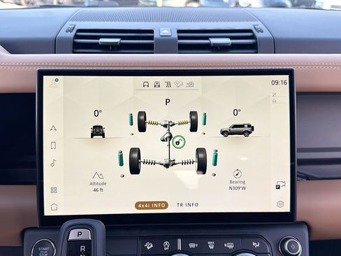 New 2026 Land Rover Defender 110 X-Dynamic SE image 28