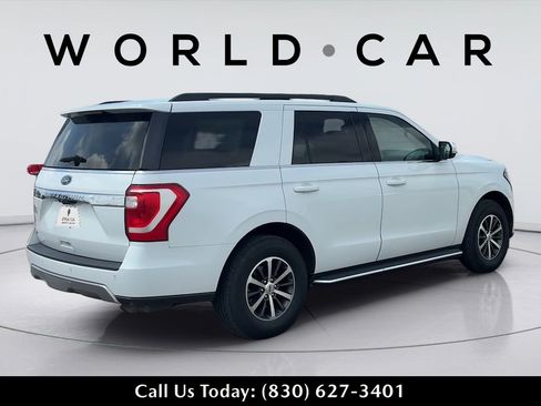 Used 2019 Ford Expedition XLT w/ Equipment Group 202A RWD image 15