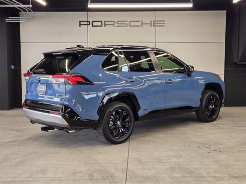 Used 2022 Toyota RAV4 XSE image 6