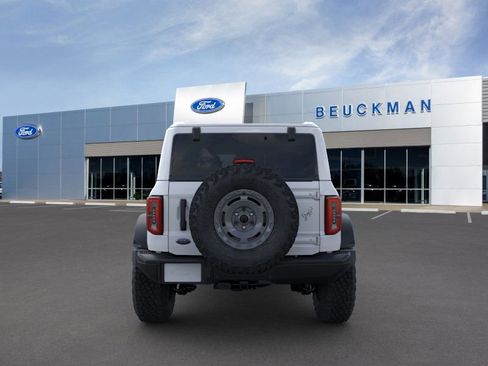 Used 2025 Ford Bronco Badlands image 8