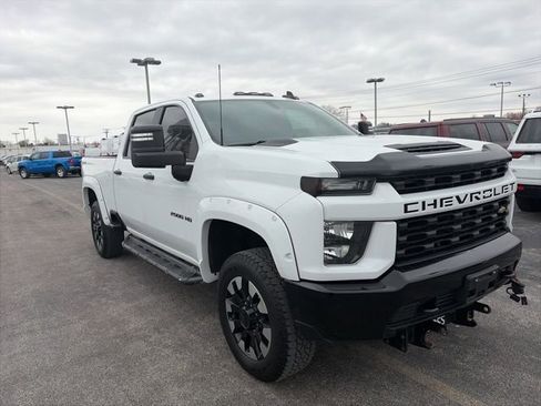 Used 2020 Chevrolet Silverado 2500 Custom w/ Custom Value Package image 8