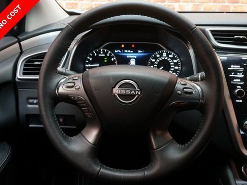 Used 2024 Nissan Murano SV w/ SV Midnight Edition Package image 12