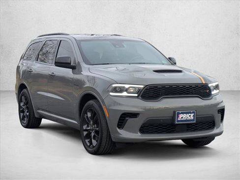 Used 2023 Dodge Durango R/T w/ Hemi Orange Plus Package image 3