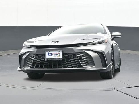 Used 2025 Toyota Camry SE w/ Convenience Package image 55