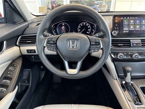 Used 2020 Honda Accord EX image 12