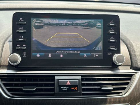 Certified 2018 Honda Accord Touring image 23