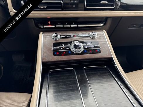 Certified 2023 Lincoln Aviator Reserve w/ Equipment Group 201A image 22