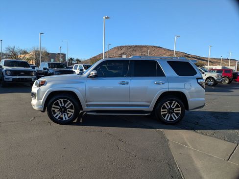 Used 2014 Toyota 4Runner Limited image 7
