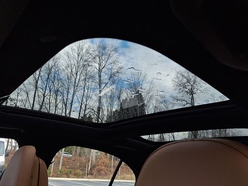 New 2026 Mercedes-Benz E 350 4MATIC Sedan image 10