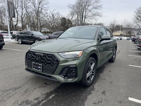 Used 2023 Audi Q5 e Premium Plus w/ Premium Plus Package image 8