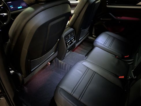 Certified 2024 Porsche Cayenne Coupe image 21