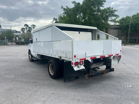 Used 2012 Ford E-450 and Econoline 450 Super Duty RWD image 3