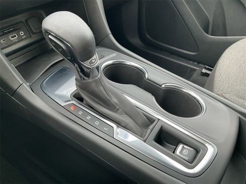 Used 2022 Chevrolet Equinox LT image 30