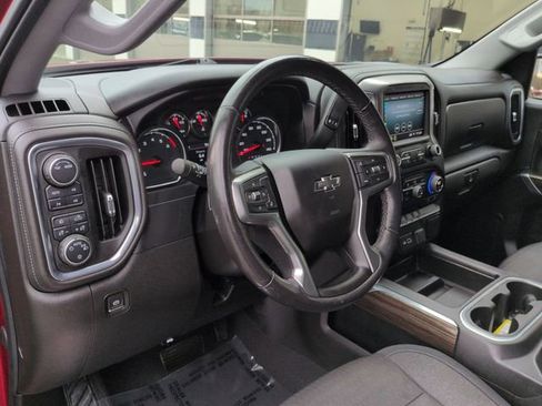 Used 2021 Chevrolet Silverado 1500 LT Trail Boss image 10